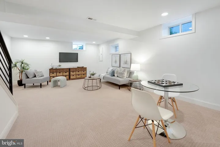 2724 Hickory St, Alexandria, Virginia 22305