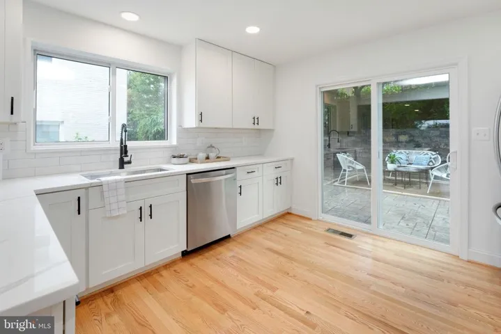 2724 Hickory St, Alexandria, Virginia 22305