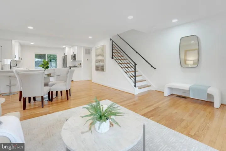2724 Hickory St, Alexandria, Virginia 22305