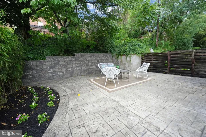 2724 Hickory St, Alexandria, Virginia 22305