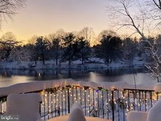 5522 Beaconsfield Ct, Burke, Virginia 22015