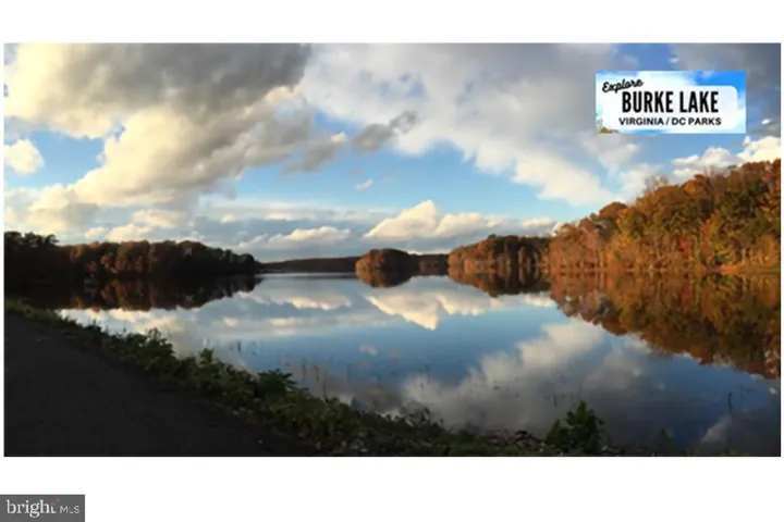 5522 Beaconsfield Ct, Burke, Virginia 22015