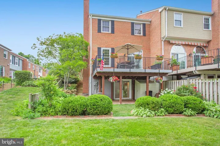 5522 Beaconsfield Ct, Burke, Virginia 22015