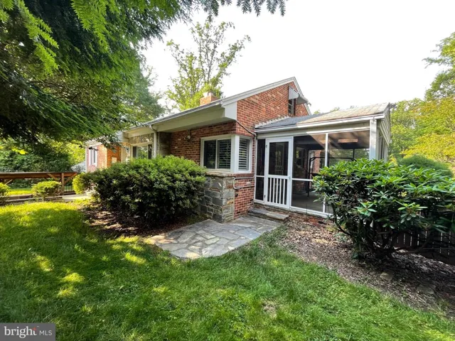 800 Ridge Pl, Falls Church, Virginia 22046