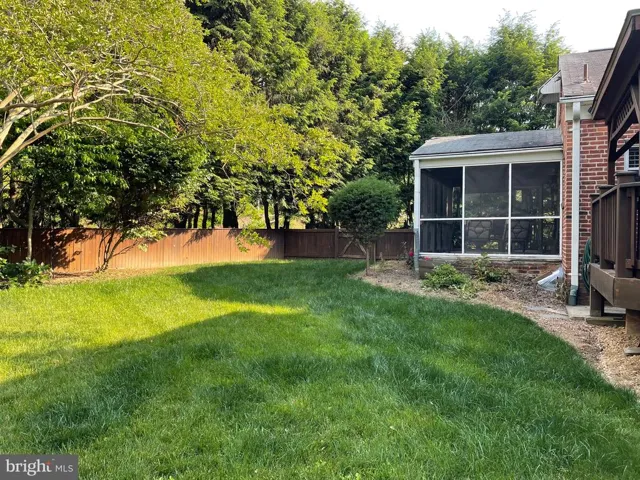 800 Ridge Pl, Falls Church, Virginia 22046