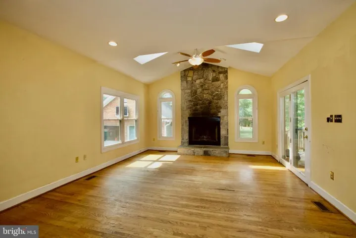 610 Langston Ln, Falls Church, Virginia 22046