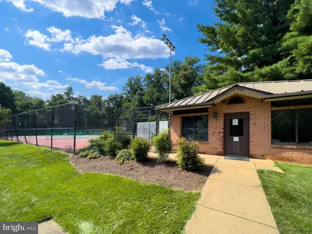 2230 George C Marshall Dr #414, Falls Church, Virginia 22043