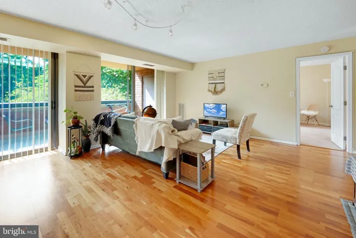 2230 George C Marshall Dr #414, Falls Church, Virginia 22043
