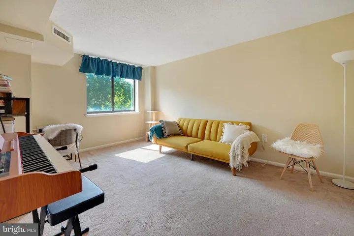 2230 George C Marshall Dr #414, Falls Church, Virginia 22043