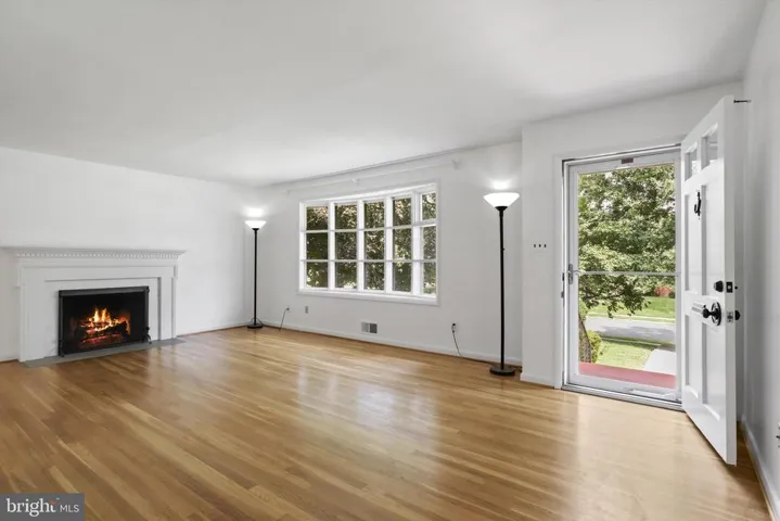 1642 Evers Dr, Mclean, Virginia 22101
