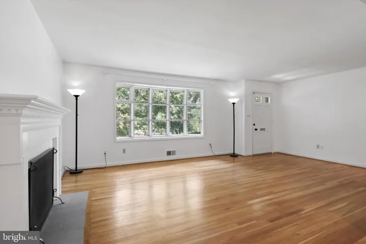 1642 Evers Dr, Mclean, Virginia 22101