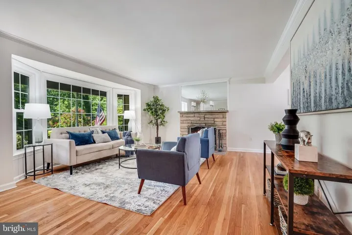 7734 Virginia Ln, Falls Church, Virginia 22043