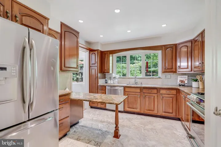 7734 Virginia Ln, Falls Church, Virginia 22043