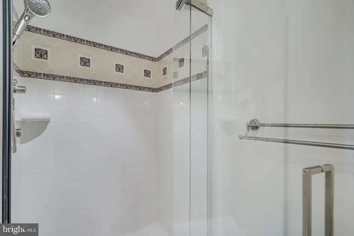 7734 Virginia Ln, Falls Church, Virginia 22043