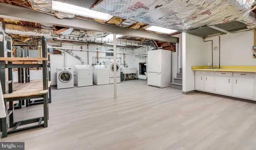 7734 Virginia Ln, Falls Church, Virginia 22043