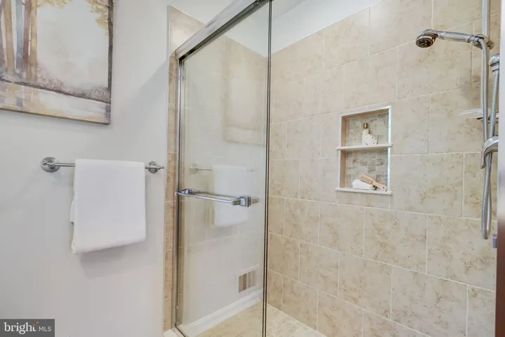 7734 Virginia Ln, Falls Church, Virginia 22043