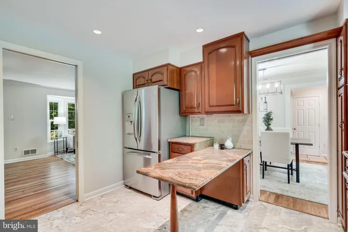 7734 Virginia Ln, Falls Church, Virginia 22043