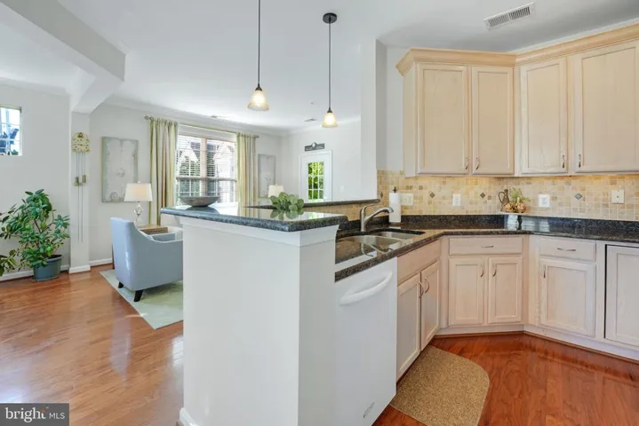 6500 Tayack Pl #201, Alexandria, Virginia 22312