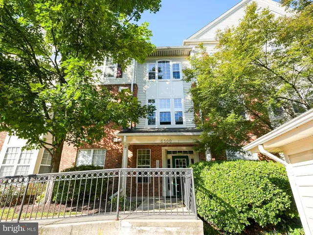 6500 Tayack Pl #201, Alexandria, Virginia 22312