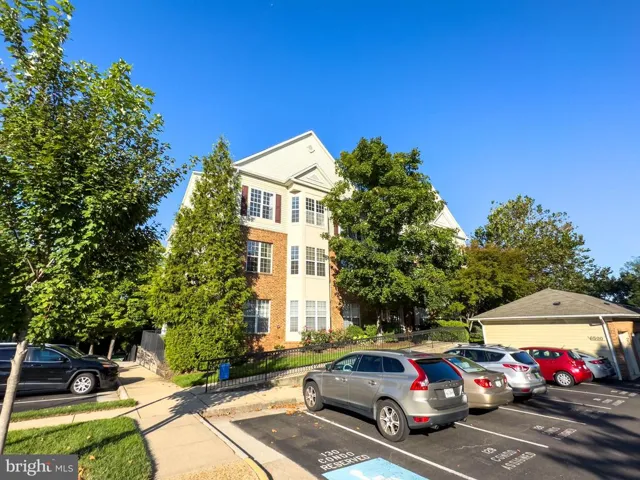 6500 Tayack Pl #201, Alexandria, Virginia 22312
