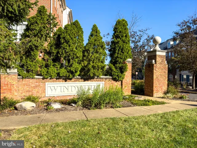 6500 Tayack Pl #201, Alexandria, Virginia 22312