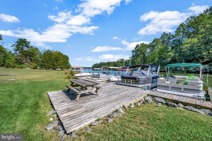 185 Beaver Pond Way, Mineral, Virginia 23117