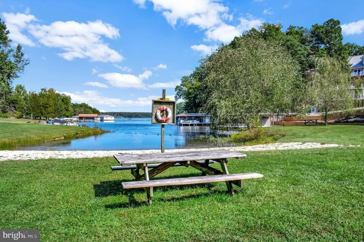 185 Beaver Pond Way, Mineral, Virginia 23117