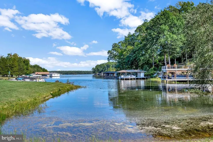 185 Beaver Pond Way, Mineral, Virginia 23117