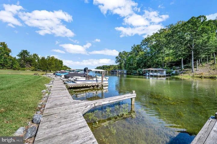 185 Beaver Pond Way, Mineral, Virginia 23117