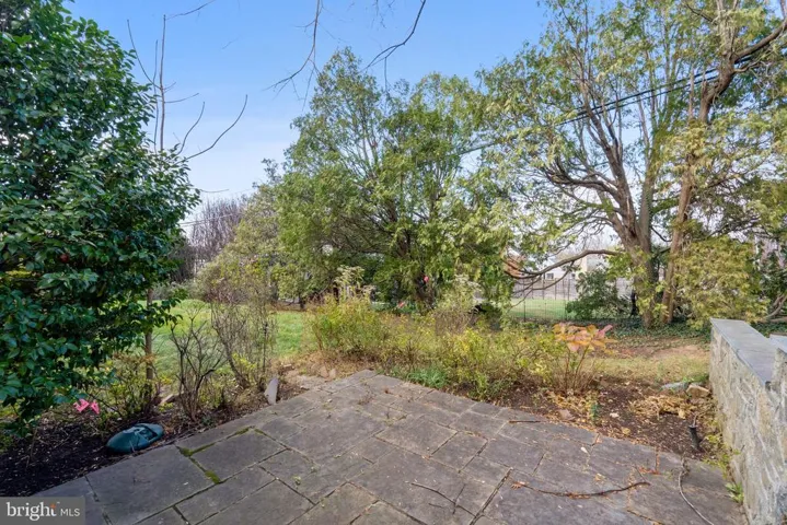 4837 27th St N, Arlington, Virginia 22207