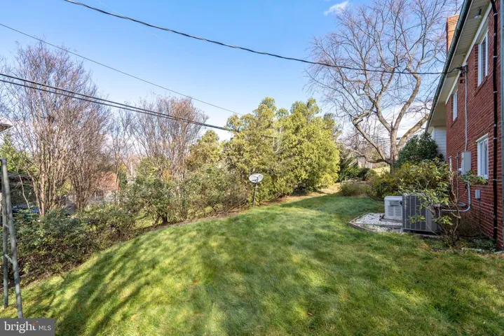 4837 27th St N, Arlington, Virginia 22207