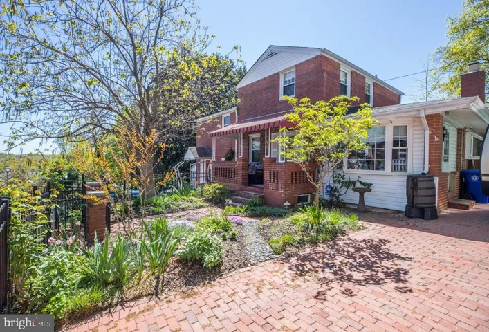 2454 S Monroe St, Arlington, Virginia 22206