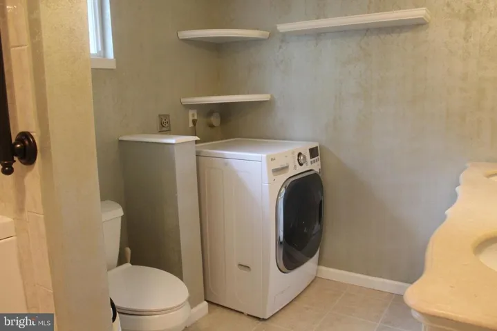 2454 S Monroe St, Arlington, Virginia 22206