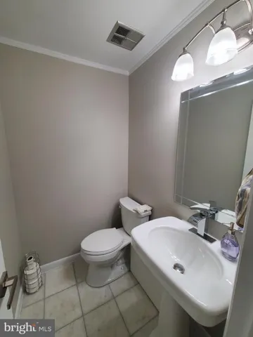 2318 S Quincy St, Arlington, Virginia 22204