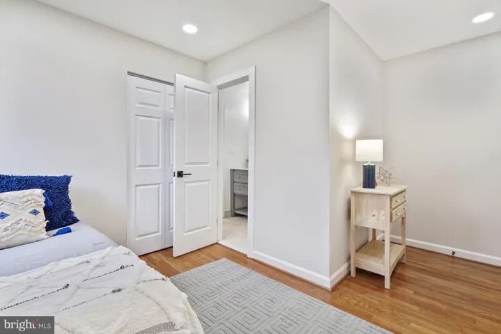 6808 Murray Ln, Annandale, Virginia 22003