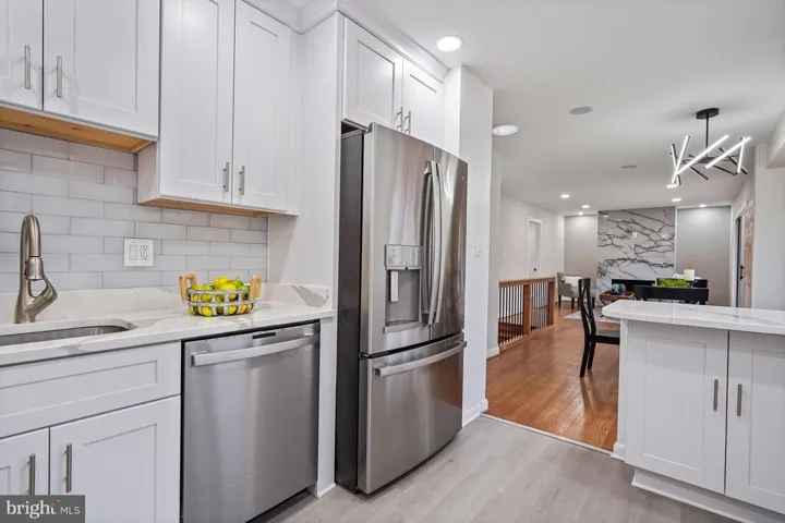 6808 Murray Ln, Annandale, Virginia 22003
