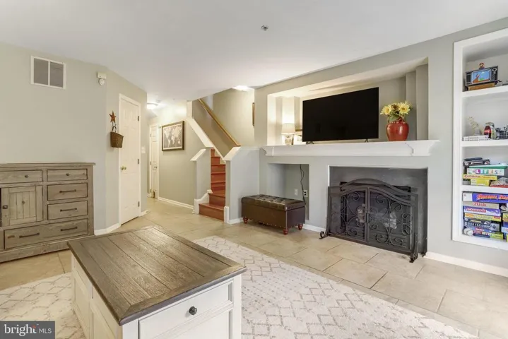 141 Martin Ln, Alexandria, Virginia 22304