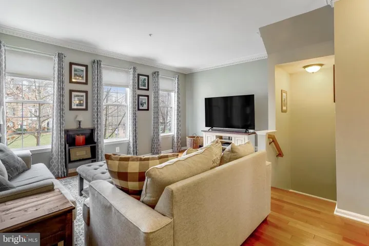 141 Martin Ln, Alexandria, Virginia 22304