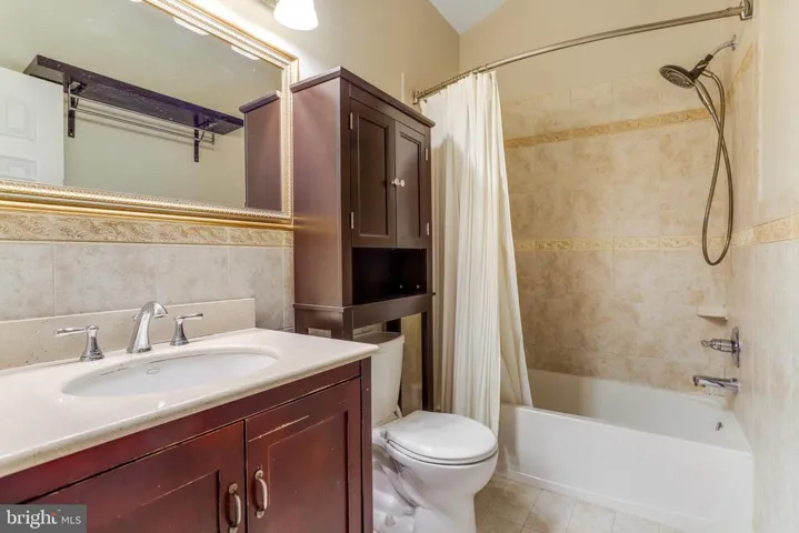 141 Martin Ln, Alexandria, Virginia 22304