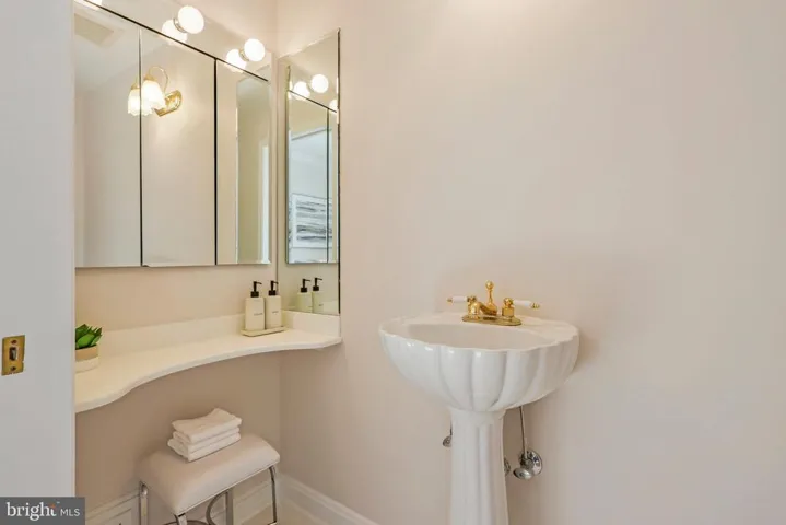5916 Jewell Ct, Alexandria, Virginia 22312