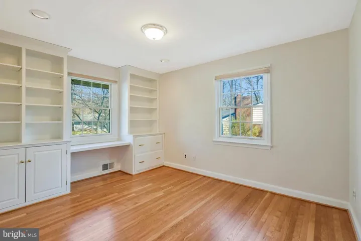 5916 Jewell Ct, Alexandria, Virginia 22312