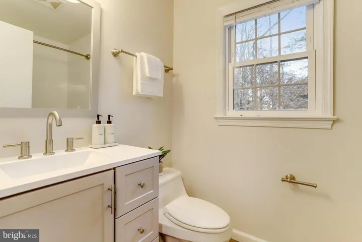 4205 Vicki Ct, Alexandria, Virginia 22312