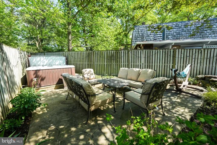 925 N Jacksonville St N, Arlington, Virginia 22205