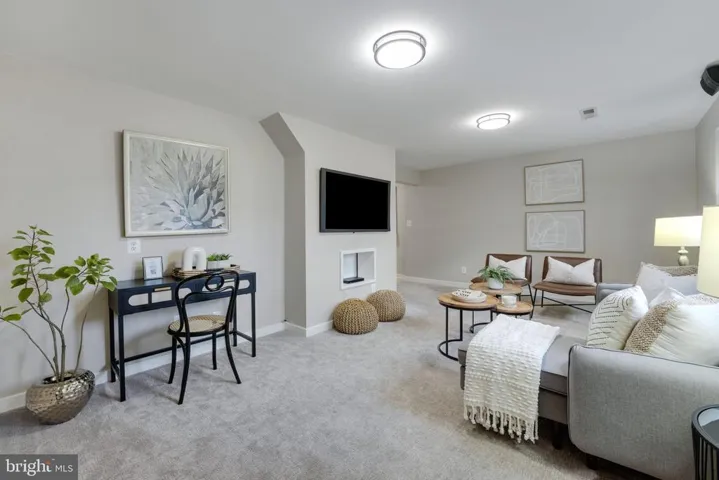 925 N Jacksonville St N, Arlington, Virginia 22205