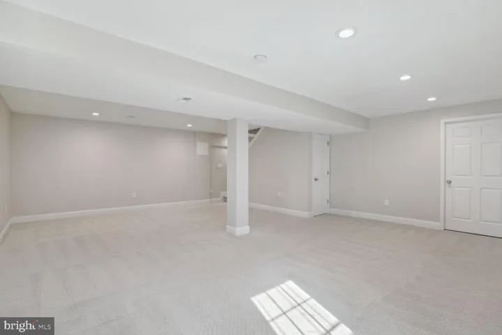 859 Moffett Forge Rd, Herndon, Virginia 20170
