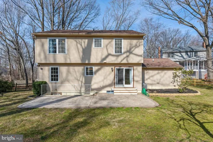 859 Moffett Forge Rd, Herndon, Virginia 20170