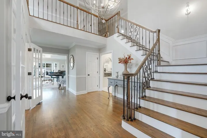 9425 Lakeside Dr, Vienna, Virginia 22182