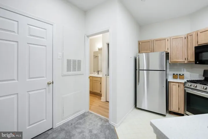 4405 Sedgehurst Dr #105, Fairfax, Virginia 22033