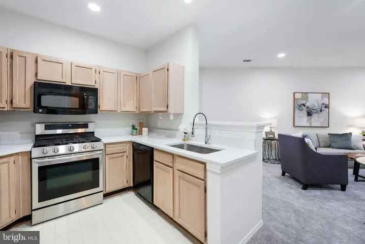 4405 Sedgehurst Dr #105, Fairfax, Virginia 22033