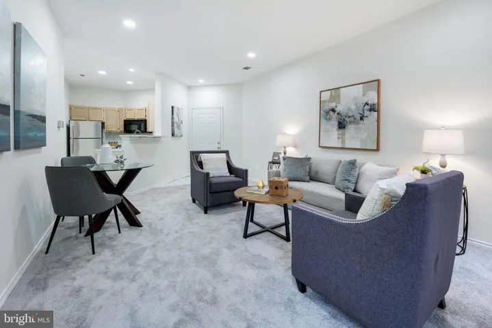 4405 Sedgehurst Dr #105, Fairfax, Virginia 22033
